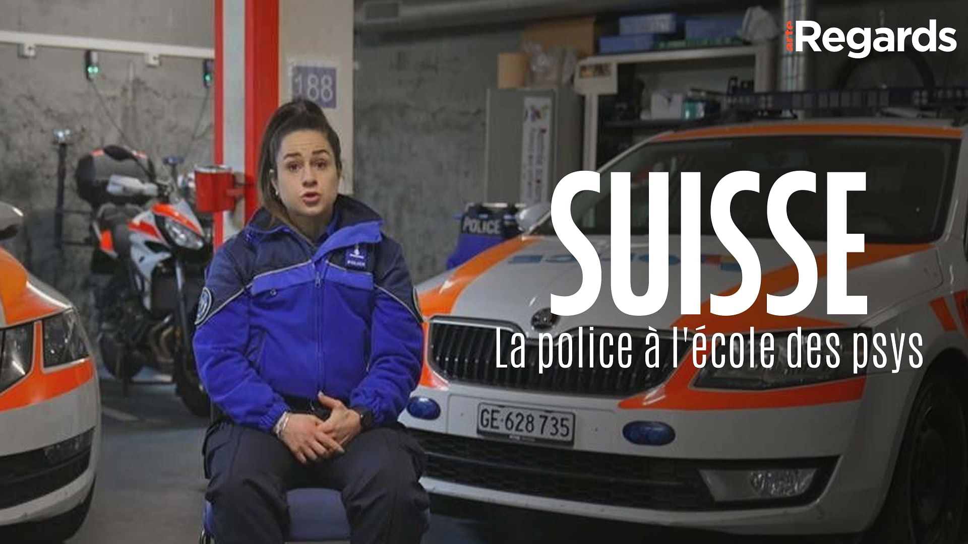 ARTE Regards - Suisse : la police à l'école des psys