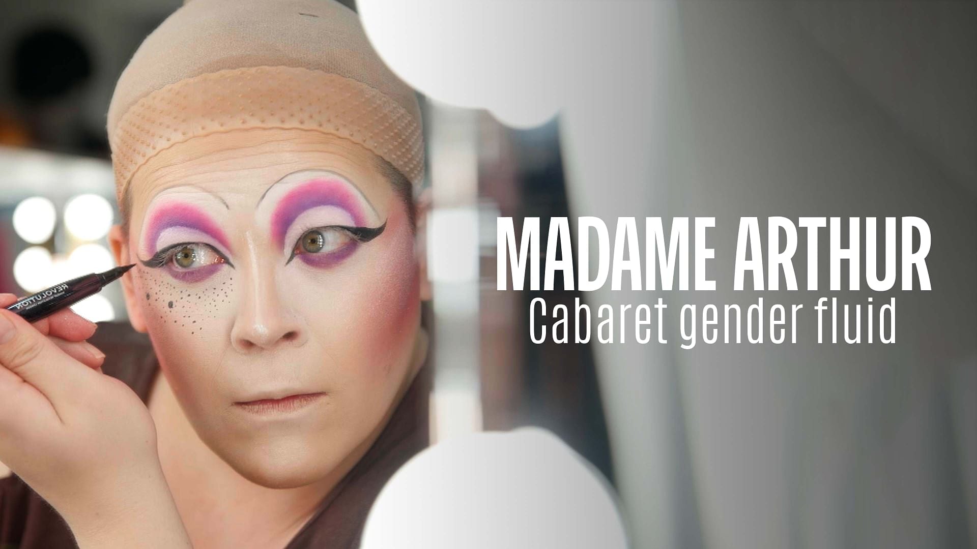 Re: sguardi sulla società - Madame Arthur: un cabaret "gender fluid"